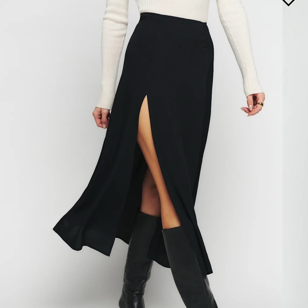 REFORMATION ZOE MIDI SKIRT 🖤